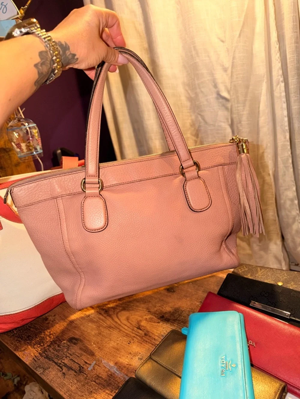Gucci Blush Pink Pebbled Leather Tote with Tassel - Picture 5 of 10